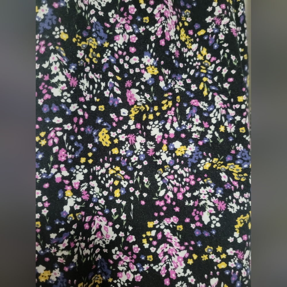 Multicolor Floral Bell Bottom Leggings - Picture 3 of 4